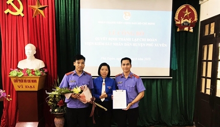 Viện KSND huyện Phú Xuyên tổ chức Lễ công bố Quyết định thành lập Chi...